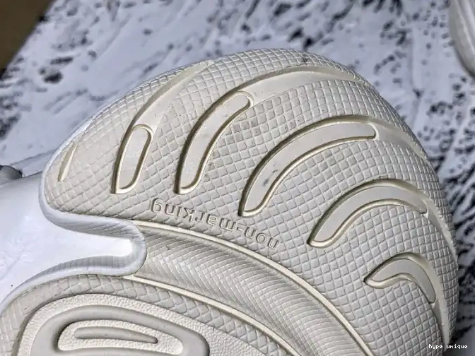 hype Adidas FV3573 White Bone Yeezy 500 0601